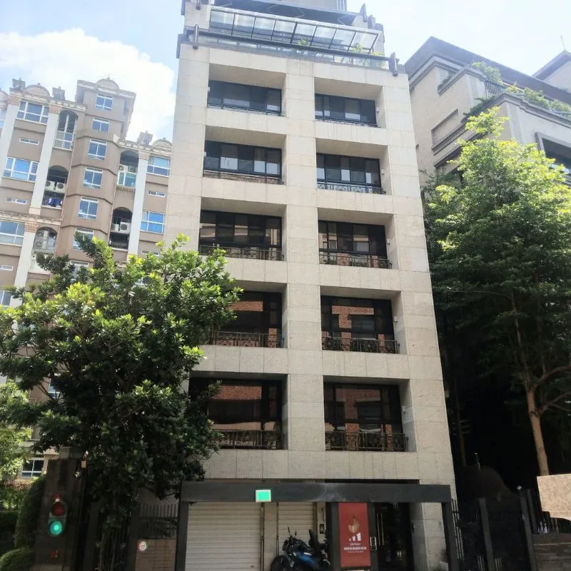 臻峰智匯AI.ESG智慧建築商務圖1