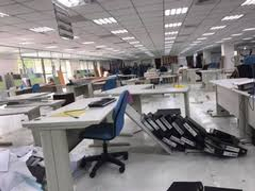 廠房拆除回收  主管桌會議桌系列  2手辦公室規劃