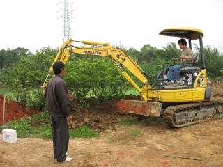 PC30 挖土機   超小迴轉半徑