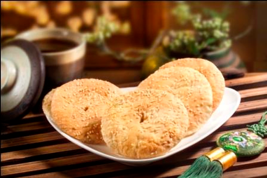 李傳仁現在也有做古早味的燒餅哦!!