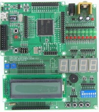 ARM7 開發實驗板(16x2LCD)
