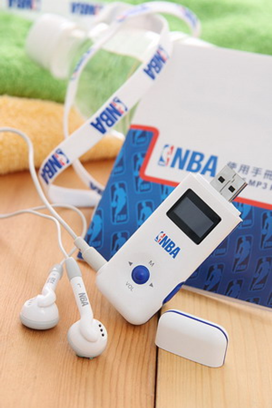 NBA NM-5 靚白時尚4G MP3