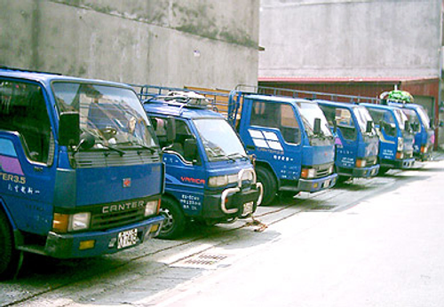 一新搬家車隊