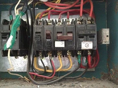 老舊電源箱無熔絲開