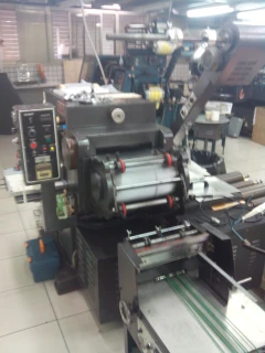 2 3 4色商標機