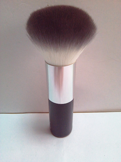 Kabuki brush
