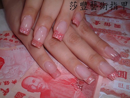 水晶指甲100元