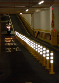 防撞桿