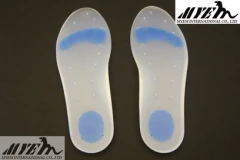 Softer comfort areas at the pressure points of the foot for therapy, comfort, pr