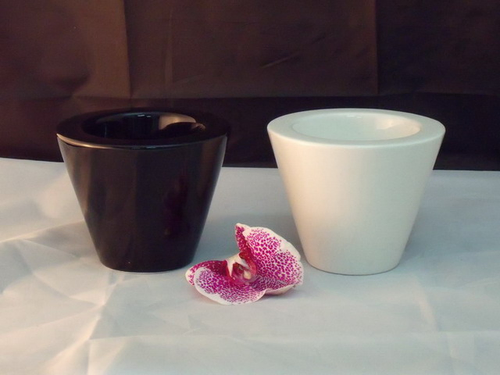 圓錐型花器(雙層)~白&黑