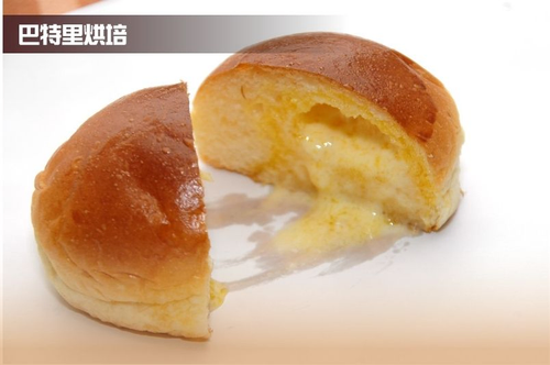 巴特里爆醬奶油餐包