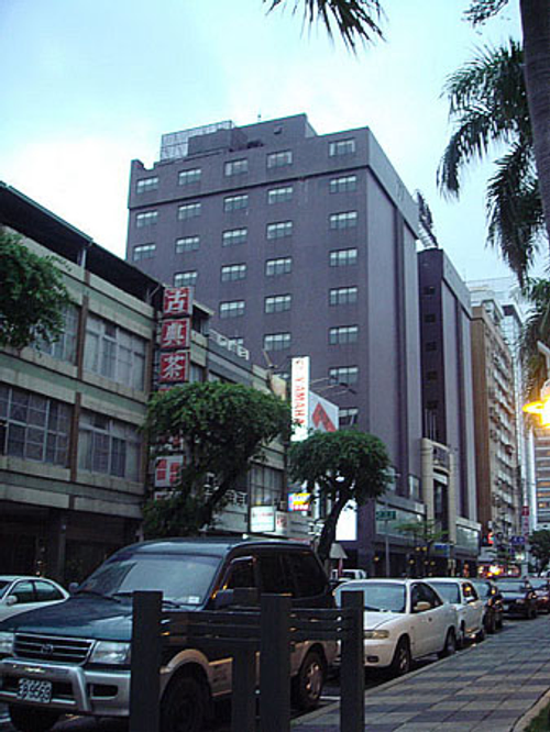 高雄商旅(原國群飯店)