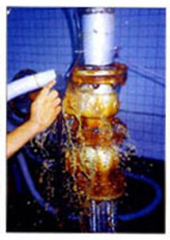 水塔及馬桶清洗過程-疏通水管、疏通馬桶、清理糞池、環境消毒、清洗水塔、漏水處理、防漏工程、廢水處理