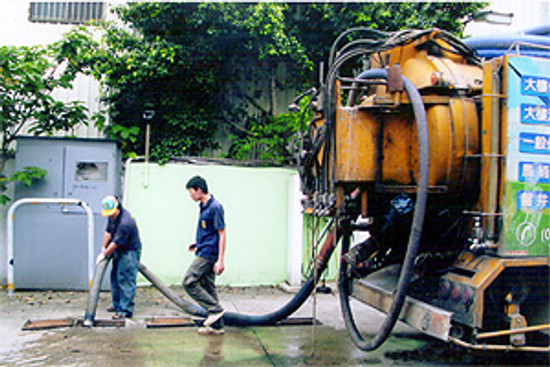 長榮水肥車、抽水肥、化糞池、通水管、通馬桶、清水溝