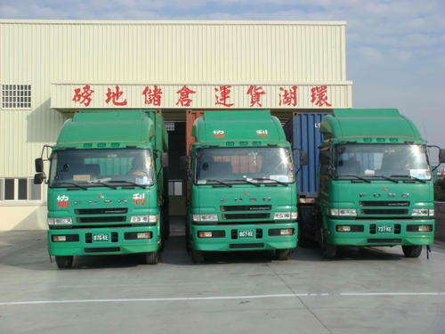 目前曳引車頭9部