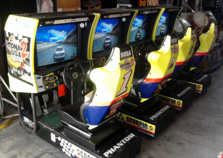 電玩世界   4人連線  競速賽車