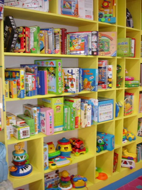 書籍教具販售展示區