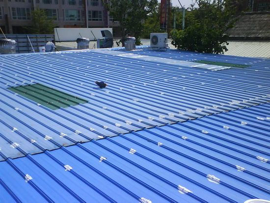 台南工廠廠房防鏽防熱  節能減碳　花小錢省下大錢更換浪板