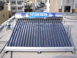 真空管式自然循環太陽能熱水器LP-300