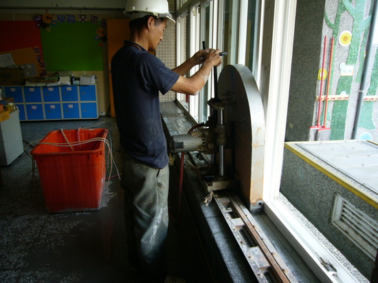 安居工程行:房屋改建 舊屋翻新 外牆拉皮 廢土廢木處理