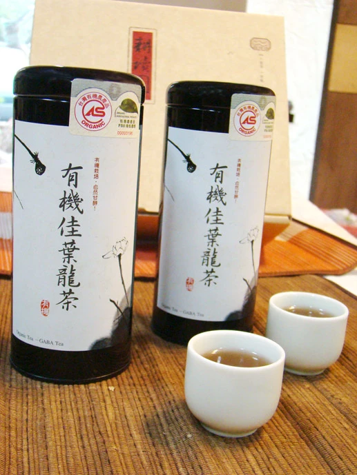 佳葉龍茶是一種含豐富 r-胺基丁酸(r-aminobutyric aic)(簡稱GABA)的純天然茶葉製品