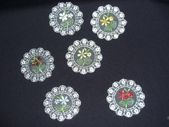 刺繡蕾絲b
