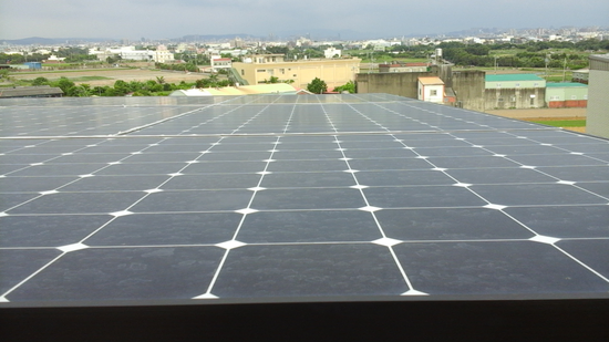 「分期付款」（月付3萬）設置太陽能發電系統