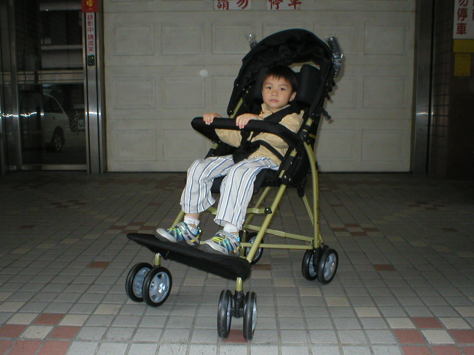 特製推車B款  輪椅C款  兒童電動輪椅a31
