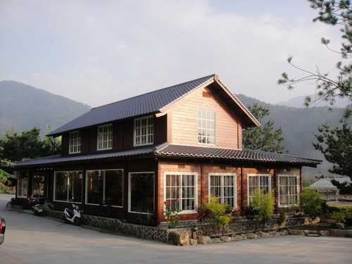 埔里民宿-松園山莊暨二館水鄉VILLA