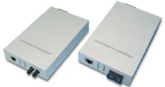 10/100 Base Auto-Sensing Media Converter