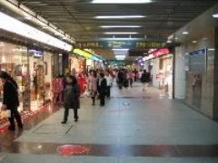 站前地下街店面出租