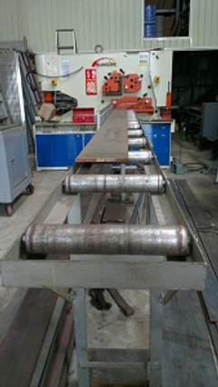 大型金屬切割機