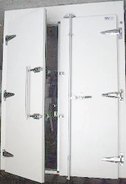 尚億冷凍-專業冷凍空調設備-貨櫃式冷凍門