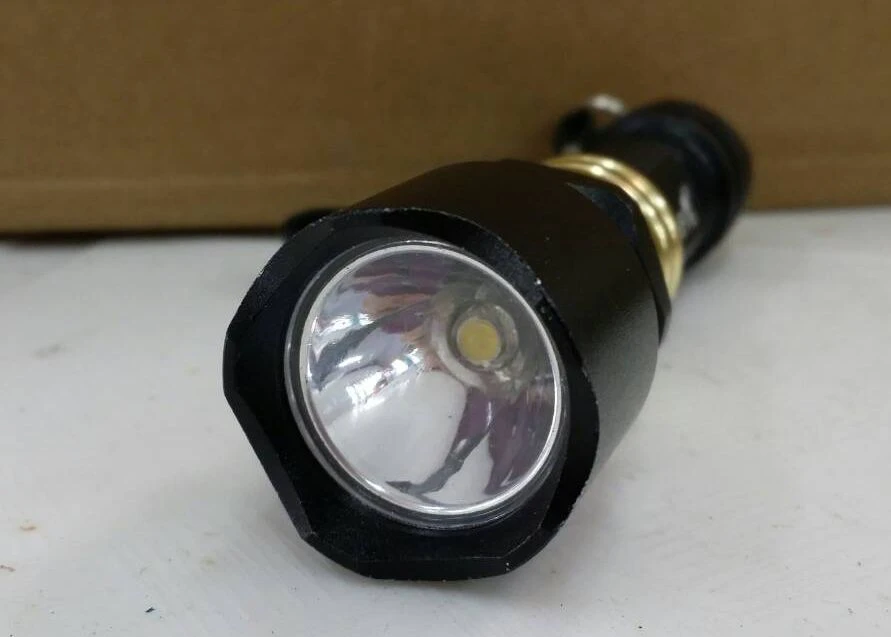 LED輕巧型手電筒