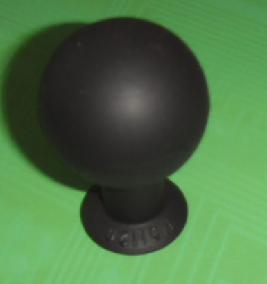 真空吸球，日本进口,纯天然橡胶材料制成,颜色为黑色,吸附力极强,分 MQM-15B,MQM-28B,MQM-30B, MQM-40B,MQM-58B,五个不同规