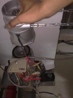 客戶電動捲門馬達修理