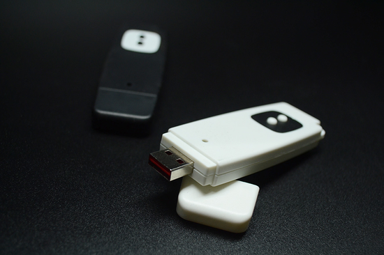 全新款充電雷射系列 更輕薄短小 更便利的設計