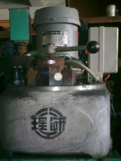 日本進口中古五金/理研高壓油壓機(07)561-3388手機0921265115