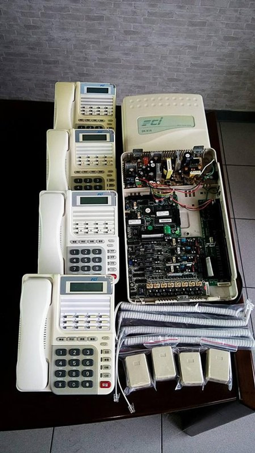 中古機 含施工安裝 保固 一台主機+四台營幕話機 (限大台北區)