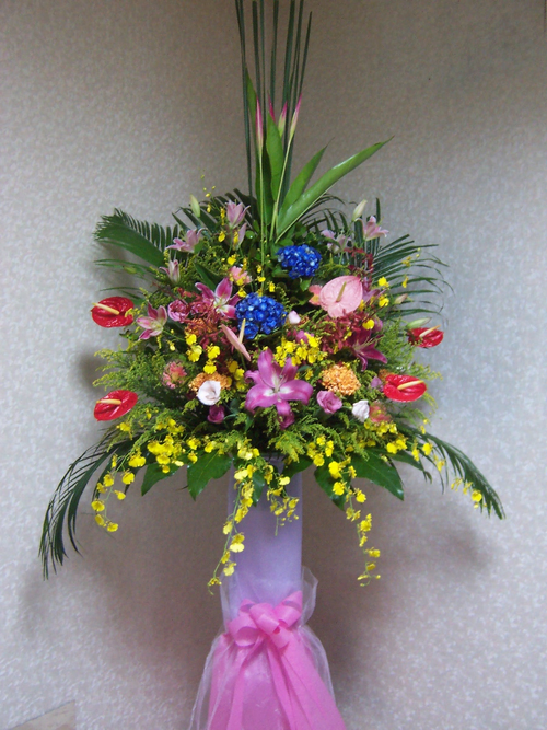 高架藝術花籃1對2500元