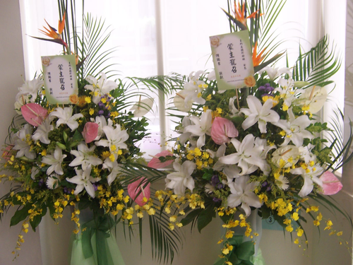 高架藝術花籃1對2600元