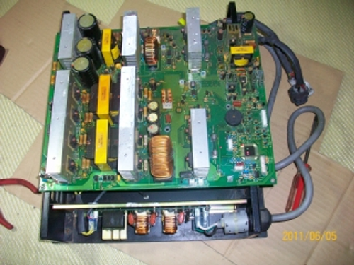 電動車充電器
