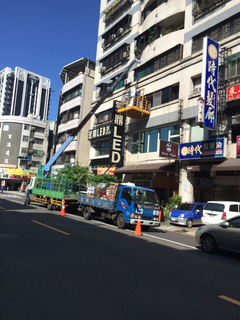 吊車起卸、安全放心