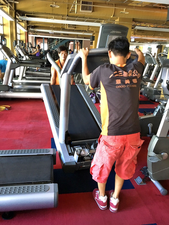 專業搬家.專業吊車。長途回頭車。