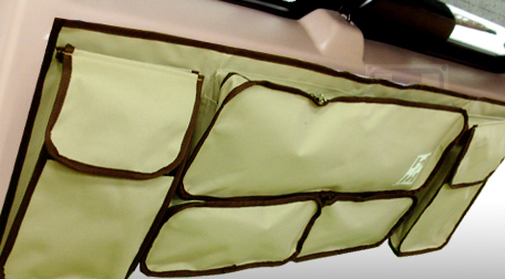 JoBy4X4 OT004-尾門置物袋，具大型置物袋空間及多配件袋設計，耐磨、耐髒、防潑水設計，提高車內收納空間