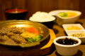 雙人組合餐-里肌豬排丼飯+醬燒牛小排飯