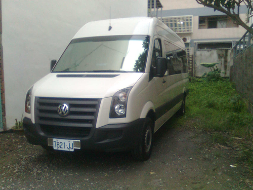 高檔商旅車承載貴賓..賓主盡歡