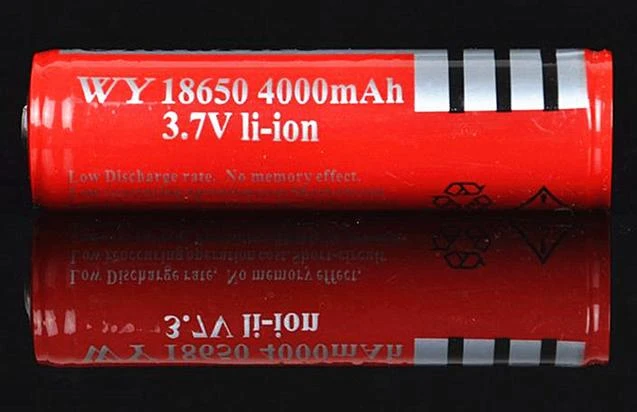 012-4 18650充電電池(4000mAh)