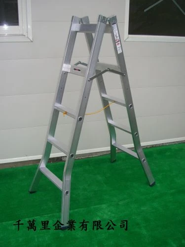 鋁梯-活動梯,行走梯,油漆梯-最進化的活動鋁梯