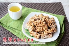 思源古早味花生糖共有6種口味原味 芝蔴 海苔 香菜 梅甘 碗豆